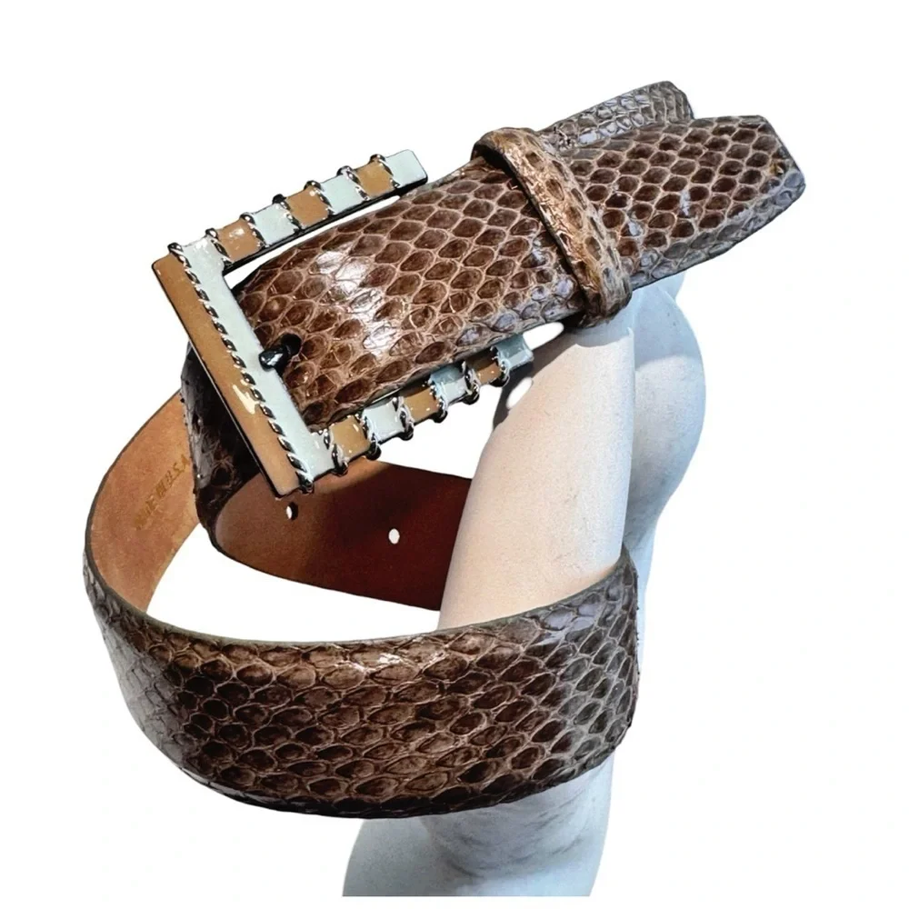 Carlisle Women’s Textured Belt. Brown, Tan, White